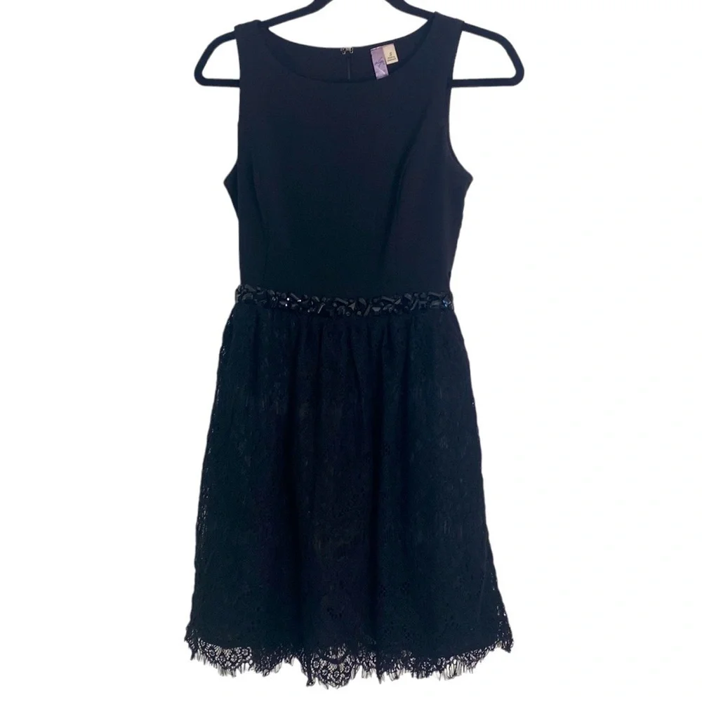 AYLA BLACK LACE JEWELED SLEEVELESS DRESS SIZE SMALL - Picture 1 of 9